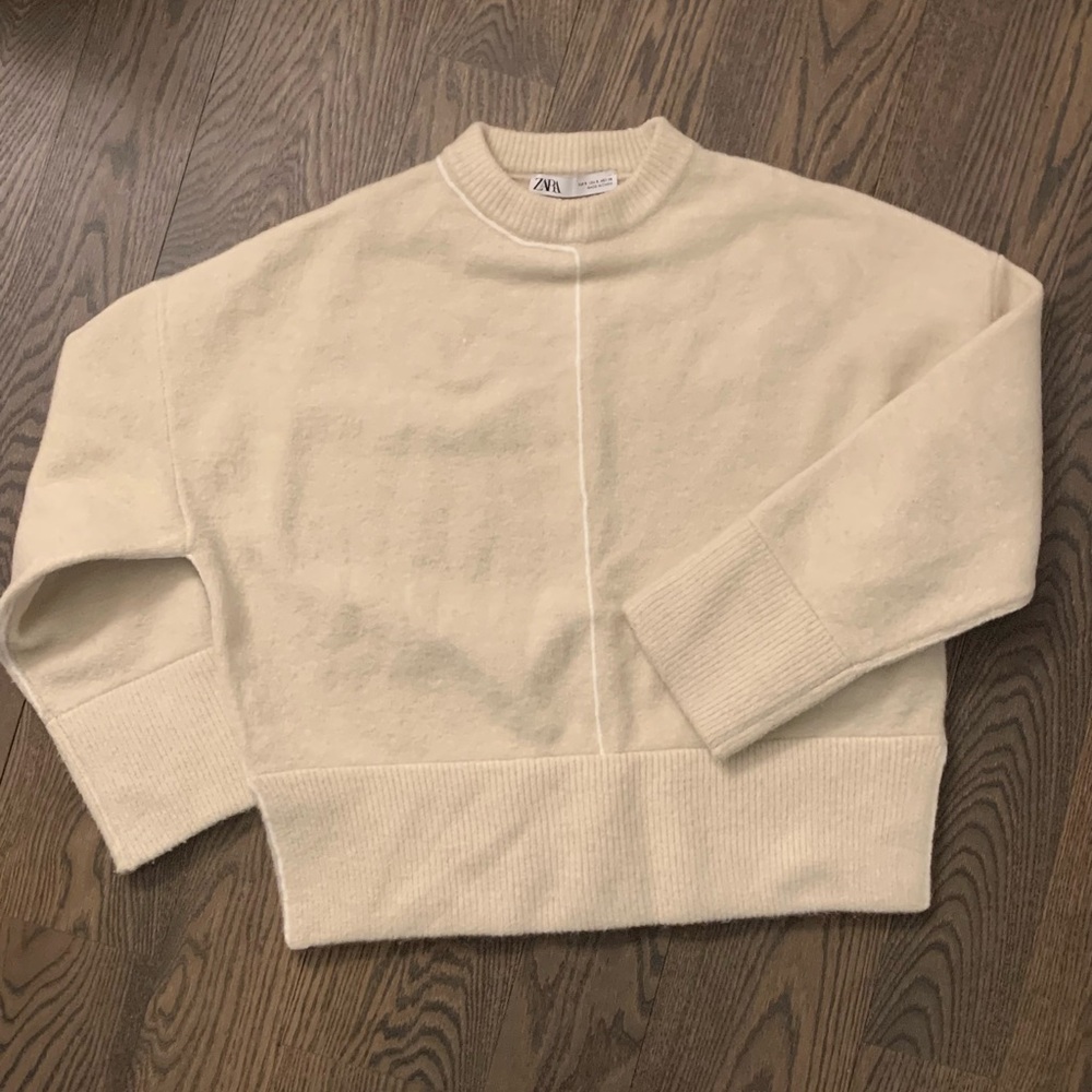 NWOT Zara sweater.